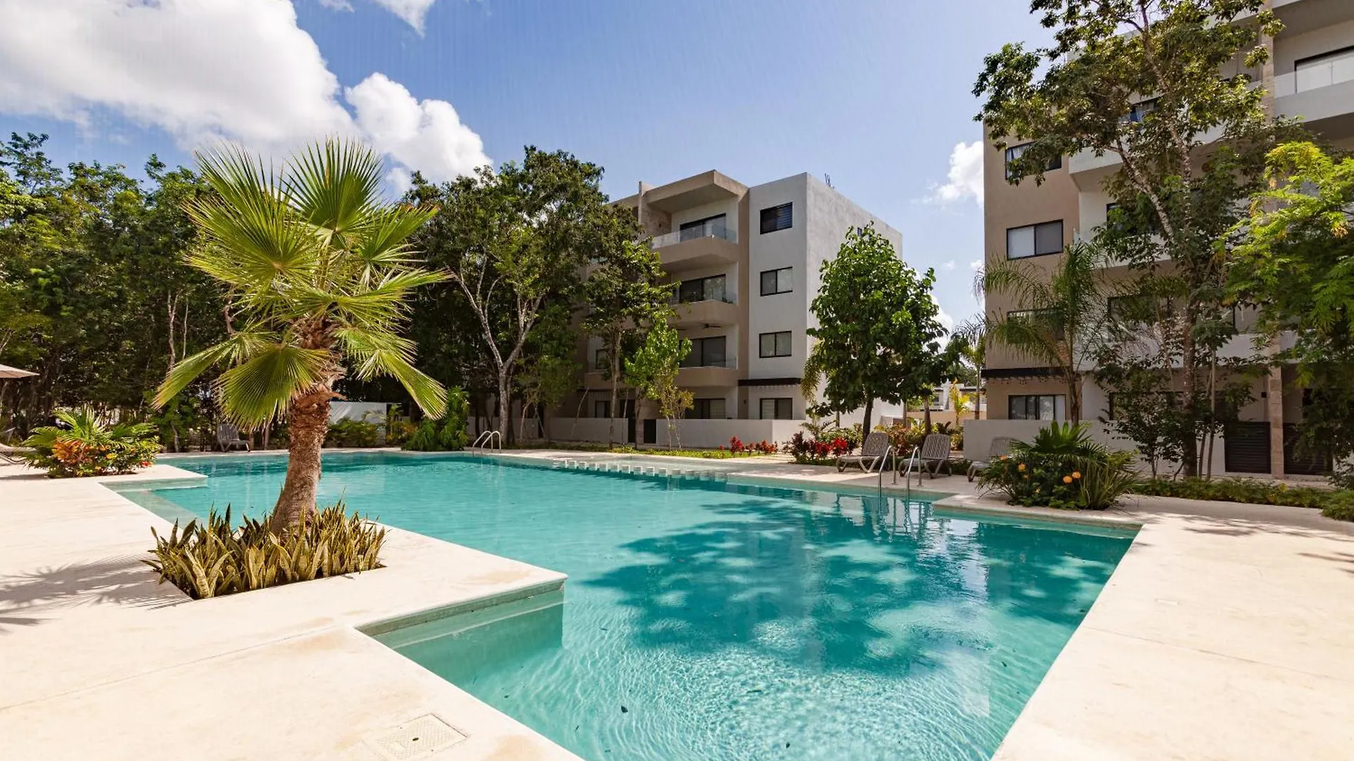 New! Condojaguar12Min To Caribe,Pools,Playground Playa del Carmen Holiday home